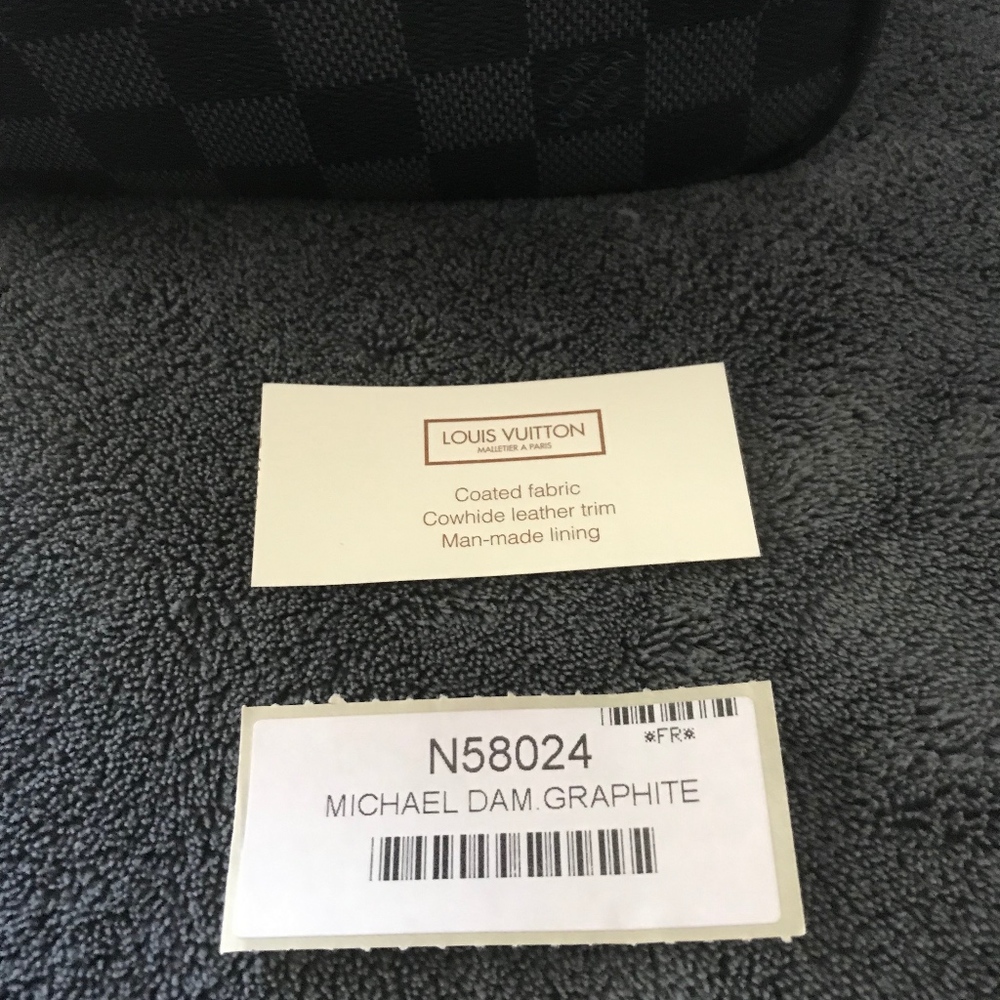 Louis Vuitton Back Pack - Picture 2 of 2
